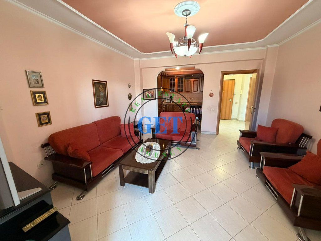 Shitet Apartament 3+1+2 | Tregu i Vogël, Durrës