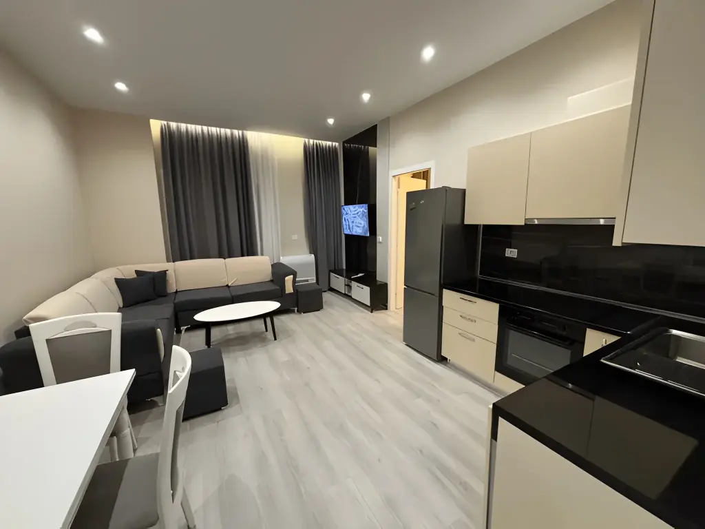 JEPET APARTAMENT 1+1 ME QIRA – Kopshti Botanik !