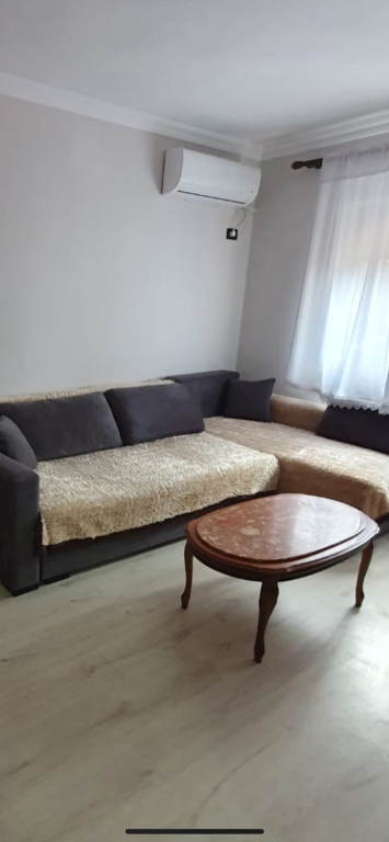 myslym shyri apartment for rent 1+1