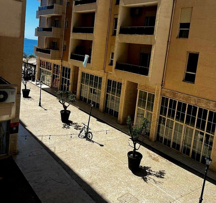 Apartament per Qira 2+1+2 prane Sfinks ne Vollga Durres