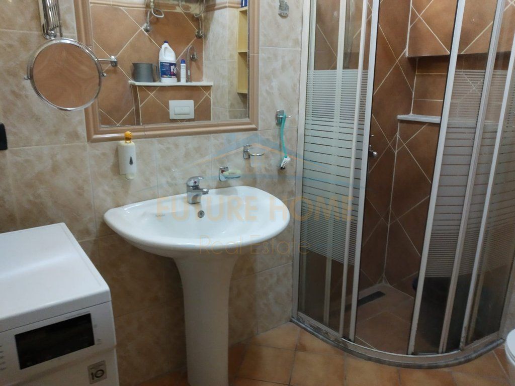 Rent, Apartment 2+1, Paris Commune, Tirana.