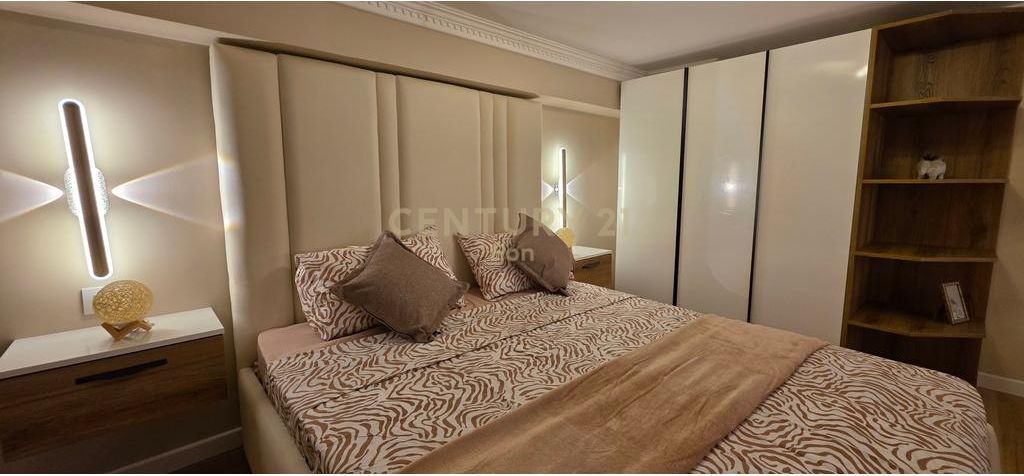 APARTMENT/DUPLEX FOR SALE , BEACH, DURRES !
