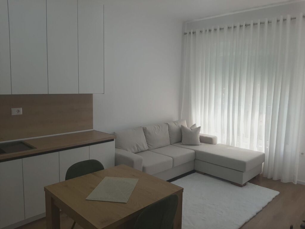 Qera | Apartament 1 + 1 | Ali Demi | 350 €/muaj