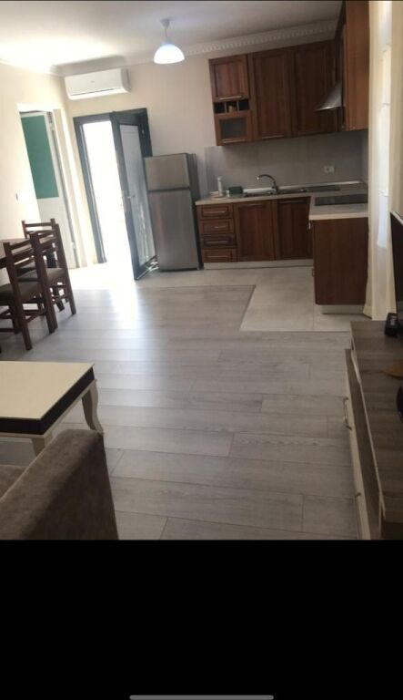 Qera | Shtëpi private 1 + 1 | Tregu Elektrik | 400 €/muaj