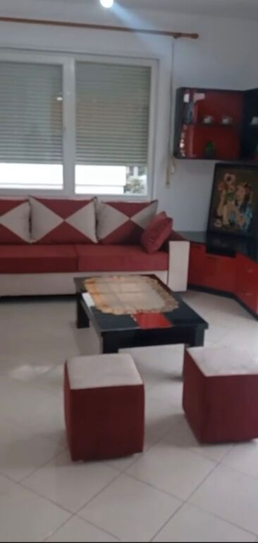 Jepet me qera apartament 2+1 Fresk