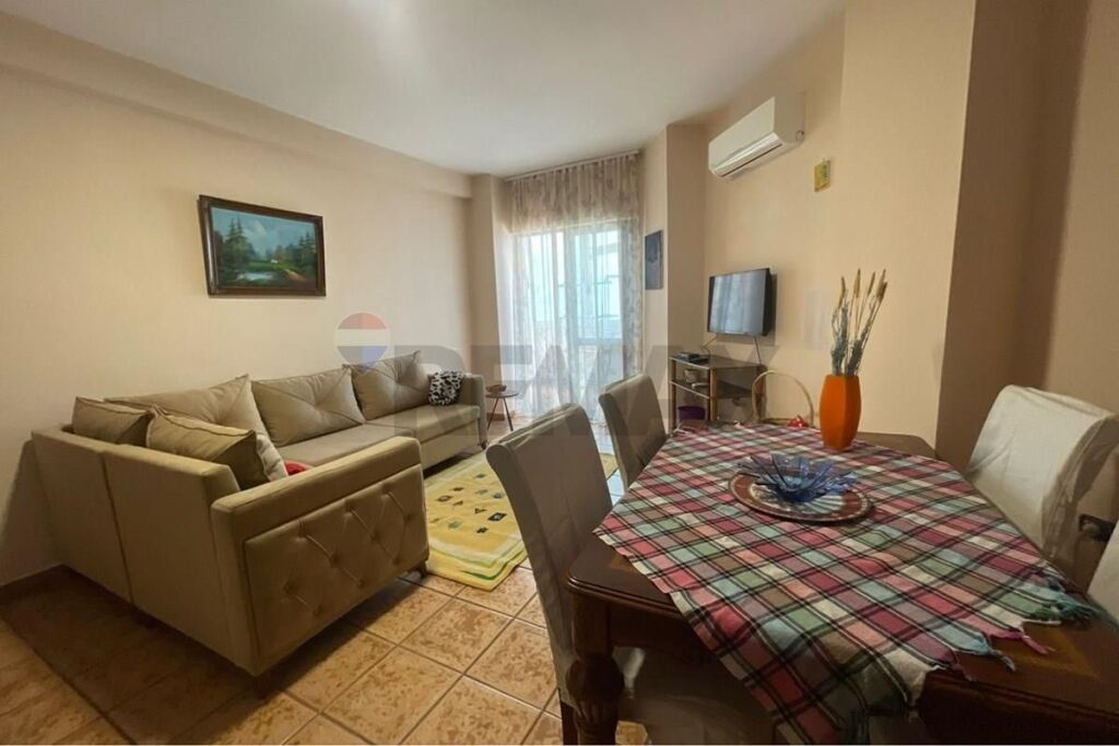 Apartament 1+1 per qira tek Ish Tregu Elektrik