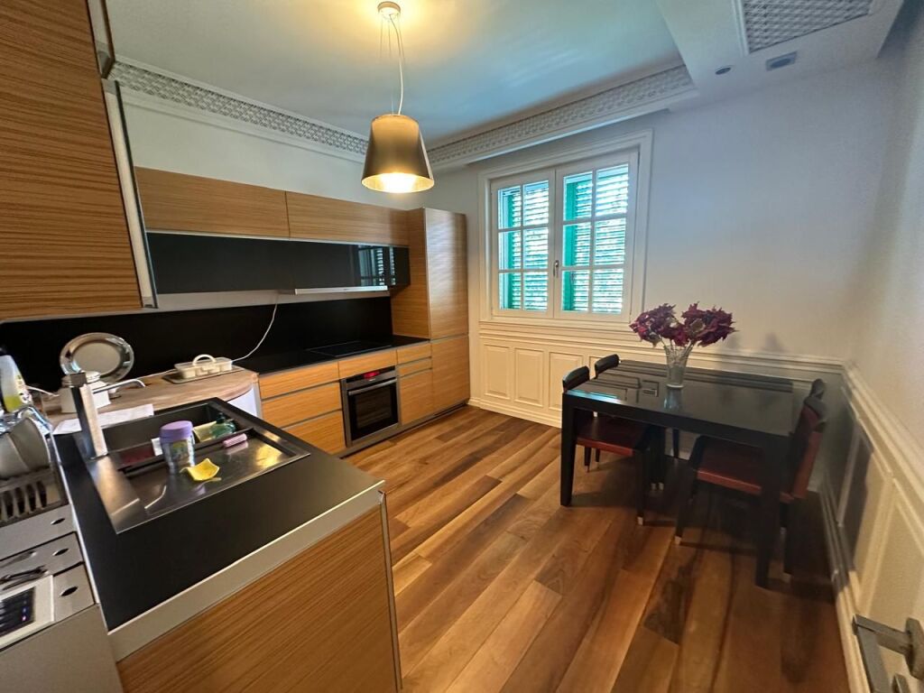 🏢Tek Pazari i Ri jepet me qera apartament 1+1,i mobiluar 700Euro (i diskutueshem)    