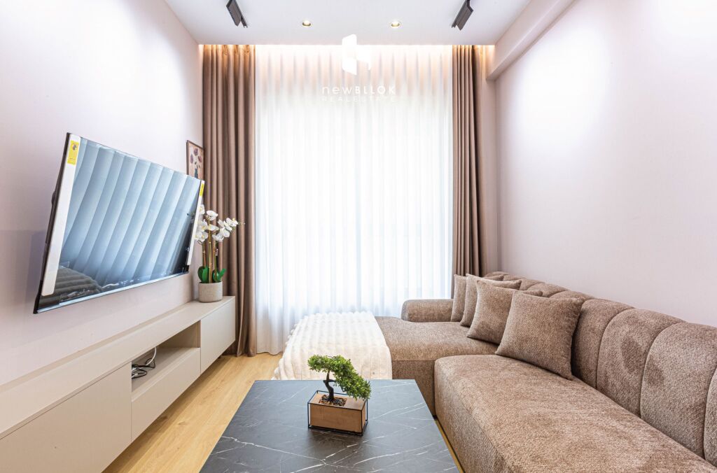 For Rent: 🏡 The Most Luxury 1+1 Apartment in Kadiu Residence - Ali Demi📍 100% Brand New | 50m², 7th Floor (P2026) Everything Brand New | 45,000 Lek/Month ✨