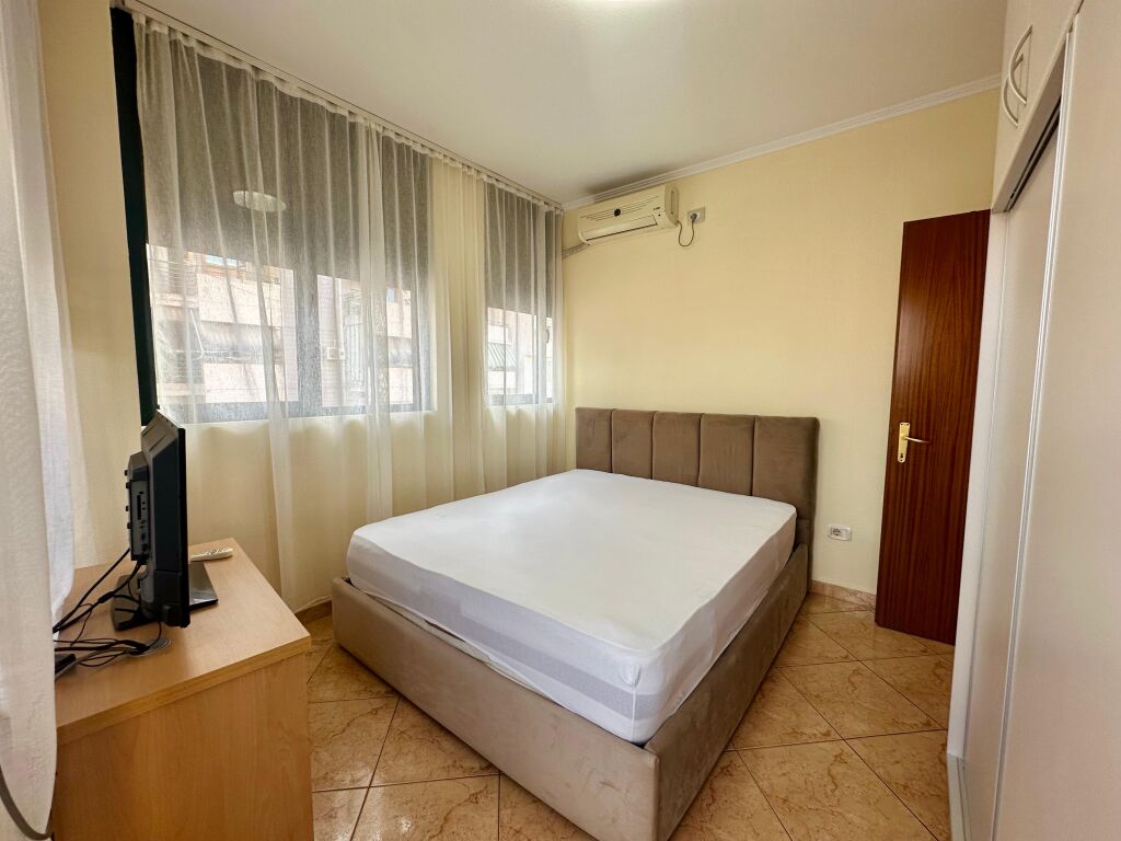 🏢Prane Shkolles se Mesme “Partizani” jepet me qera apartament 2+1+2,i mobiluar.800Euro    