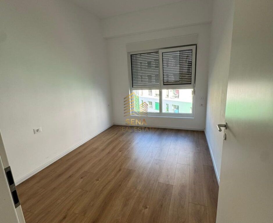 For Rent OFFICE OR RESIDENTIAL SPACE,1+1+balcony,Residenca Kaimi,30,000Leke
