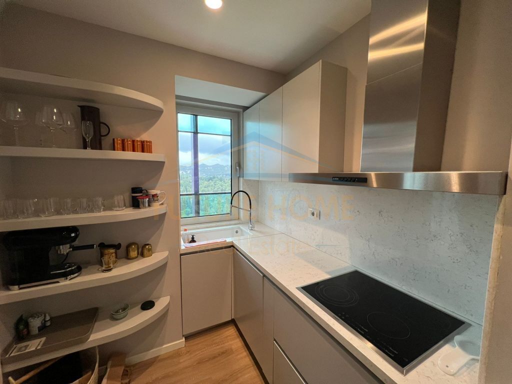 Qira, Apartament 2+1+2, Ambasador 3