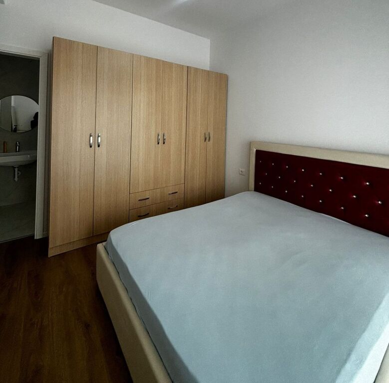 🏡 Jepet me qira apartament 2+1+2