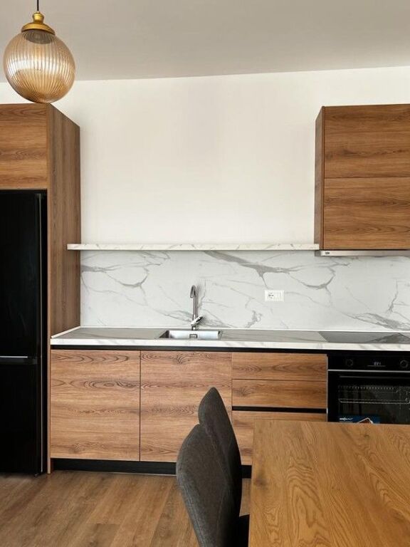 🏡 Apartament 1+1 me Qira – Kompleksi Arlis, Rruga e Dibrës ✨ 🏢 Kati: 11