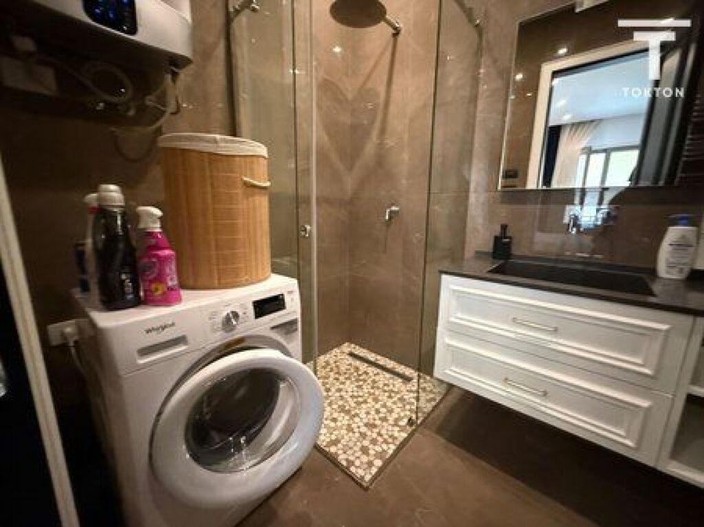 QIRA, APARTAMENT 2+1+2+ POST PARKIMI, KOMPLEKSI DELIORGJI, TIRANË