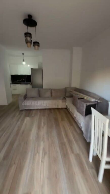 Jepet Apartament 1+1 me qira ne Plazh, Durres