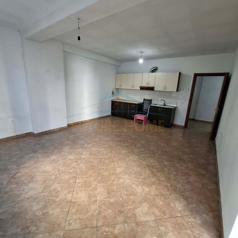 Apartment 2+1, Çabej Buildings, Misto Mame