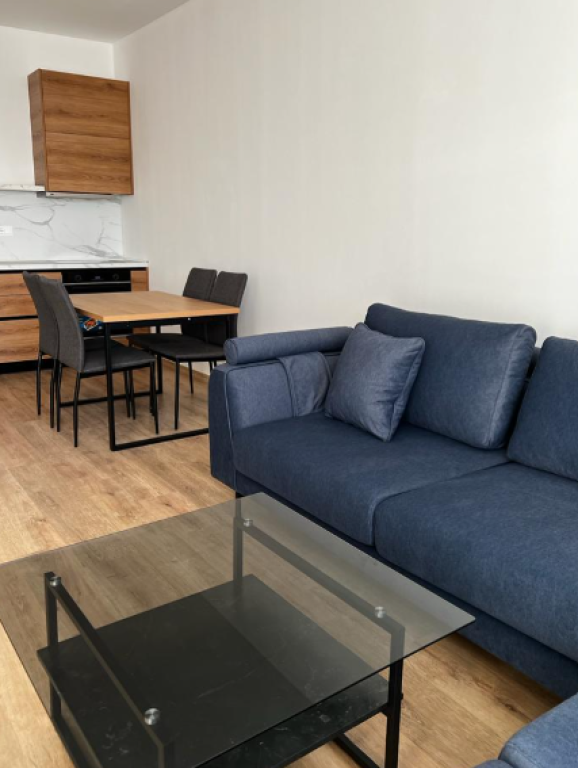 🏡 Apartament 1+1 me Qira – Kompleksi Arlis, Rruga e Dibrës