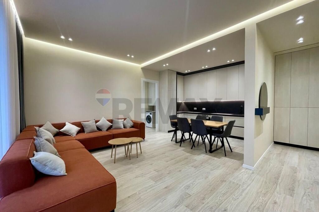 APARTAMENT 2+1 ME QIRA TE KOMPLEKSI DELIJORGJI!