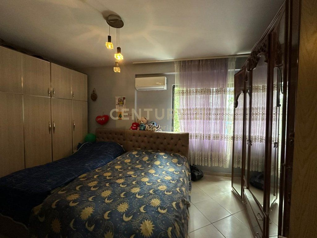 Apartment 1+1 for sale at Nela 6, Yzberisht