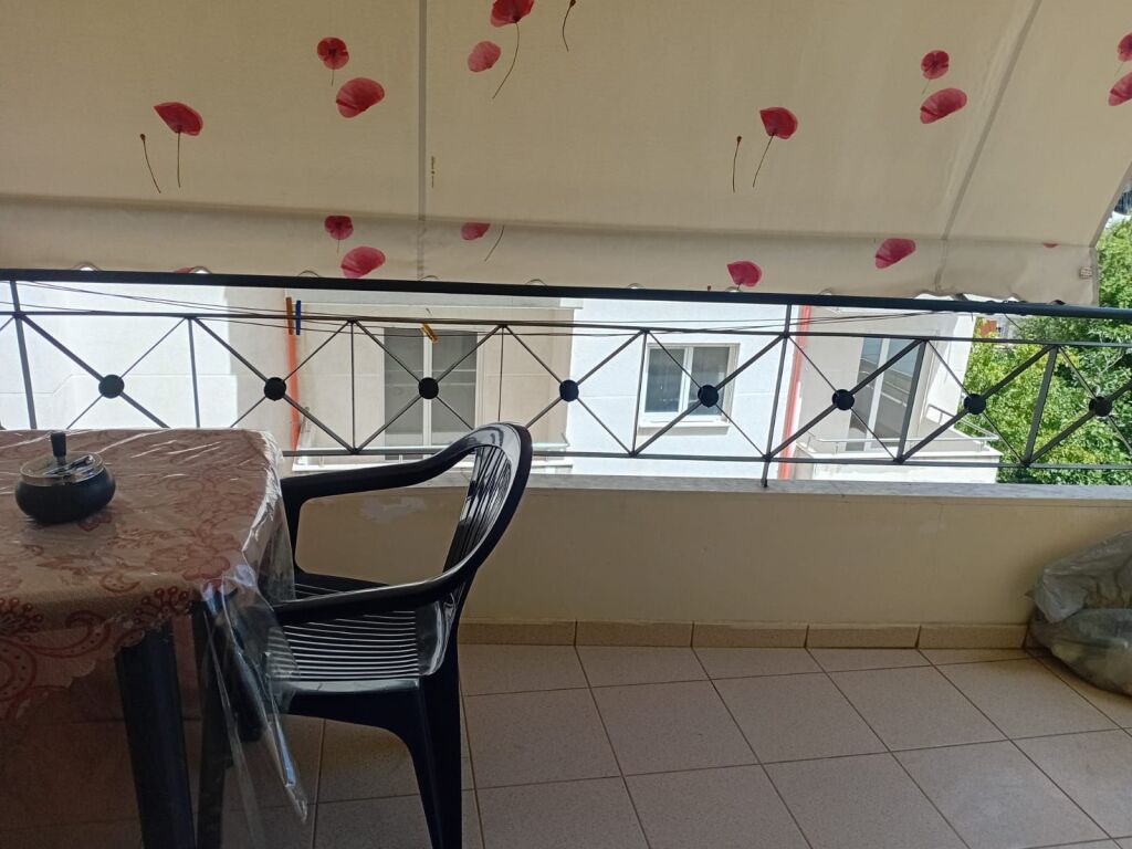 Apartament me qera