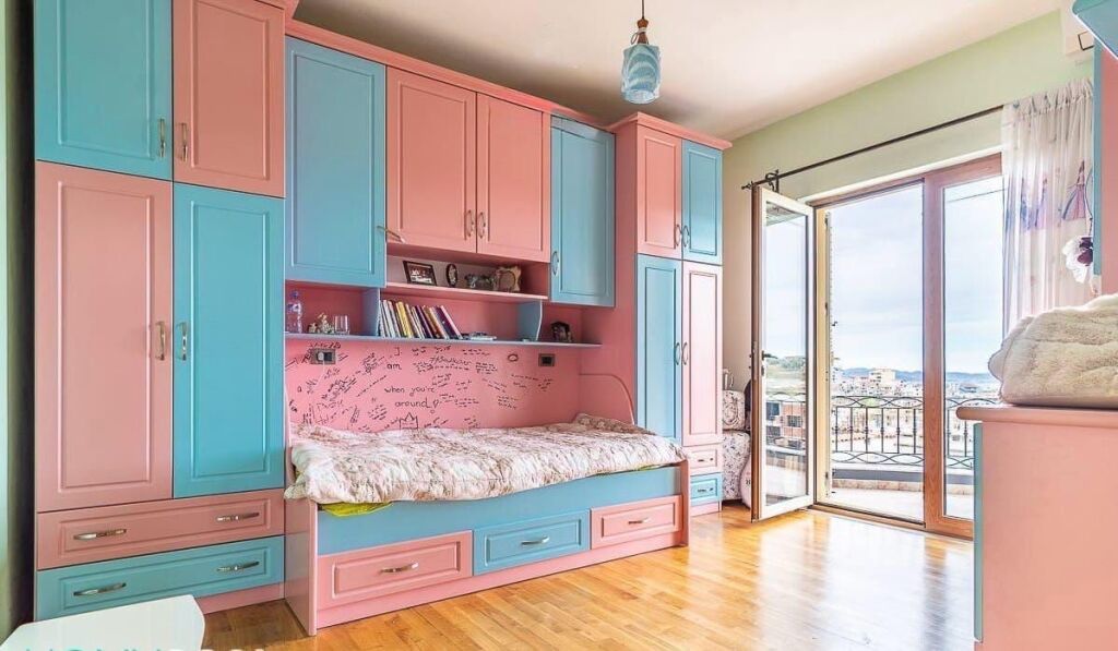 Shitje | Vilë 6 + 1 | Shkoze | 600000 €