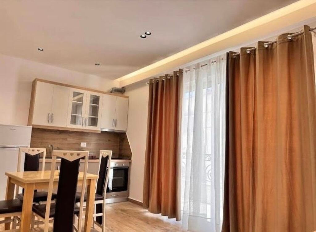 Jepet Apartamet me Qera ne Sarande