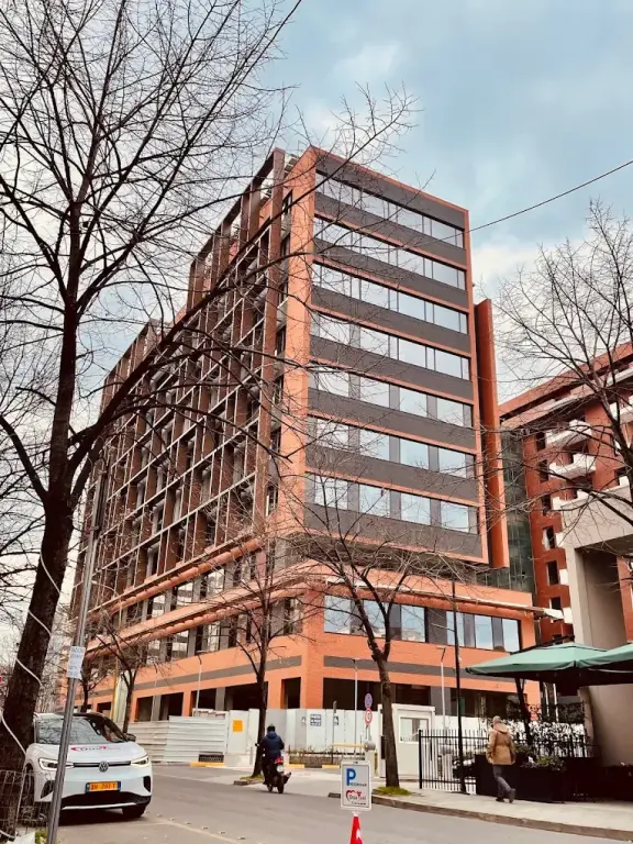 Apartament 2+1+2+Parkim për Shitje te Kompleksi Delijorgji