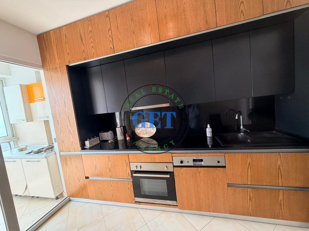 Jepet me qira Apartament 2+1+2, Pallati i Sportit, Durrës
