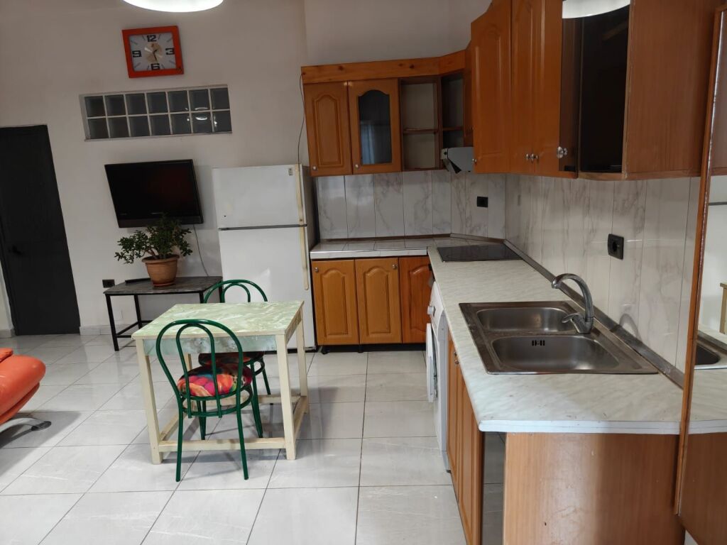 Qera | Garsoniere | Zogu i Zi | 200 €/muaj