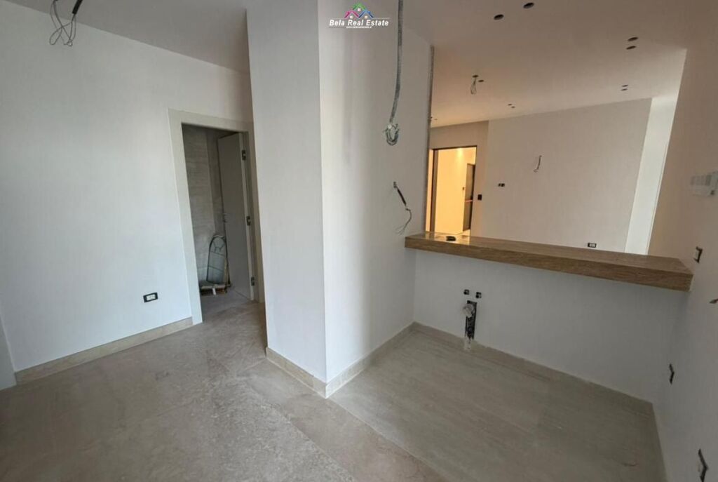 Ufficio In Affitto In Via Elbasan (ID BZ2971) Tirana