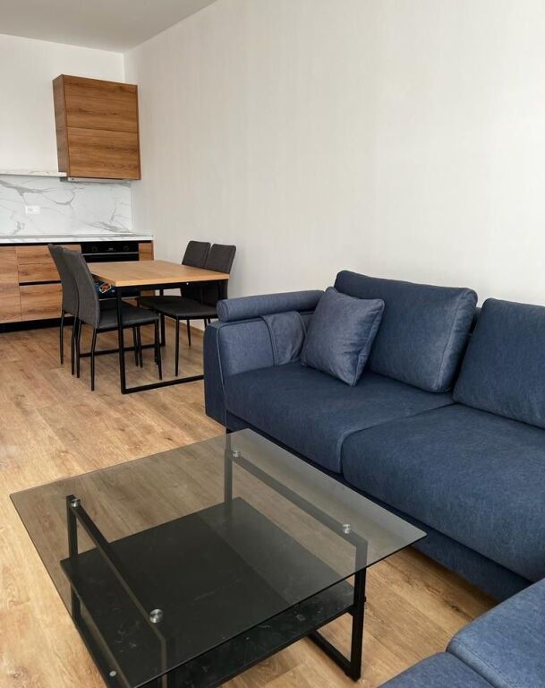 📌 Apartament 1+1 me Qira – Kompleksi Arlis, Rruga e Dibrës