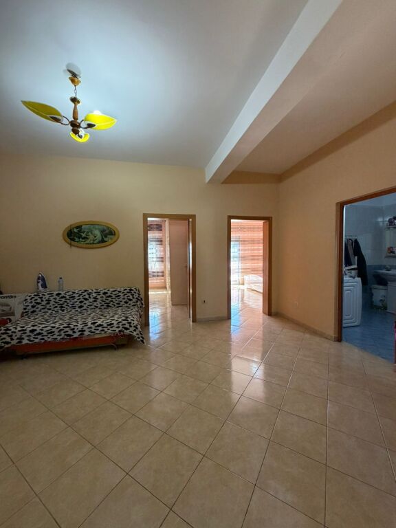 Apartament 2+1 per shitje te Drejtoria e Policise Durres