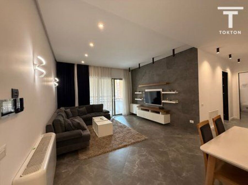 QIRA, APARTAMENT 2+1+2+ POST PARKIMI, KOMPLEKSI DELIORGJI, TIRANË
