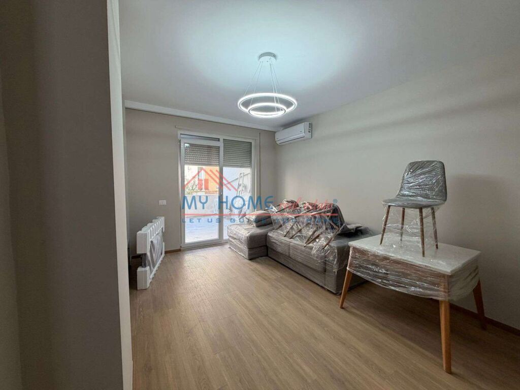 Appartamento 1+1+Veranda in affitto presso il Lago Artificiale a Tirana