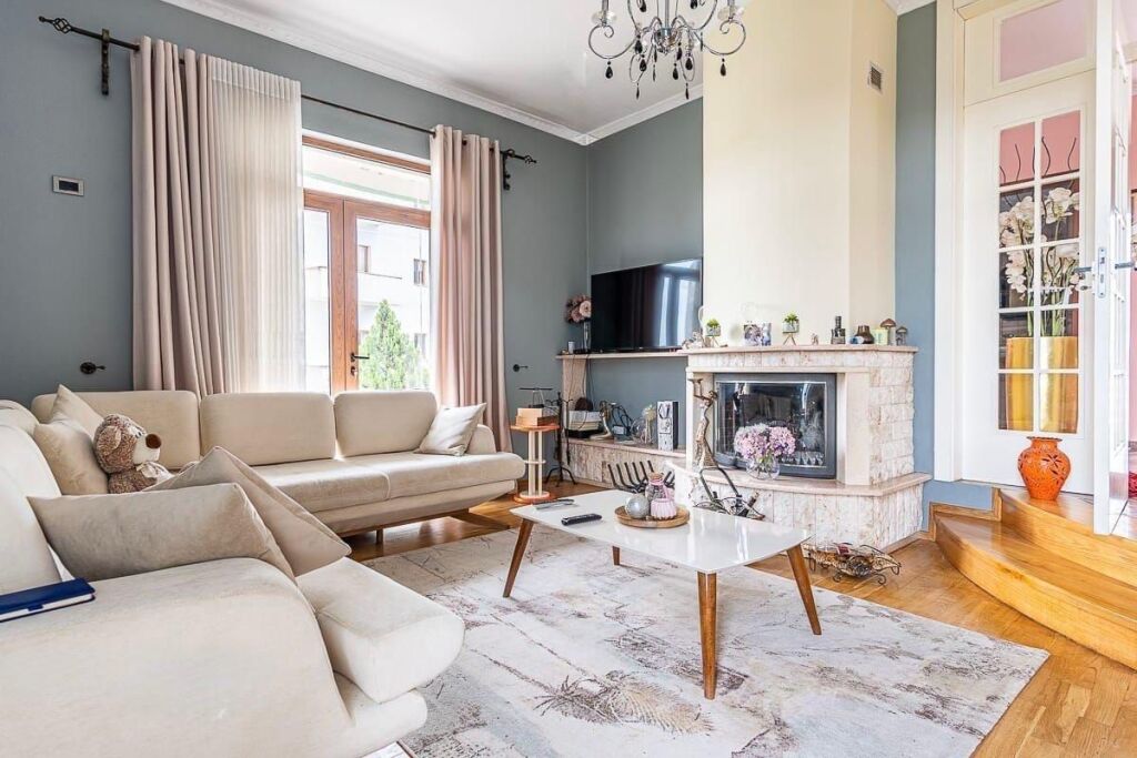 Shitje | Vilë 6 + 1 | Shkoze | 600000 €