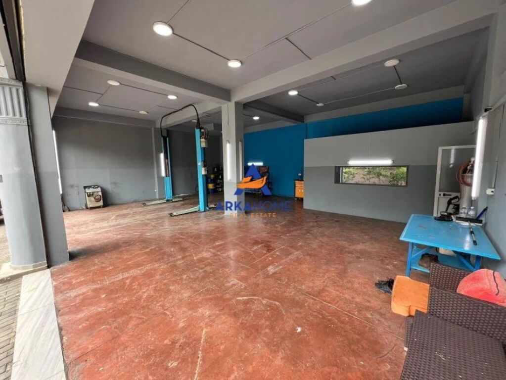 FOR RENT SERVICE 600M2 "NEAR THE ECONOMIC" 60,000 LEKE