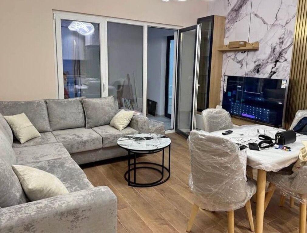 📌 Jepet me Qira Apartament 1+1 te Zogu i Zi