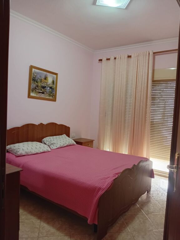 Apartament me qera