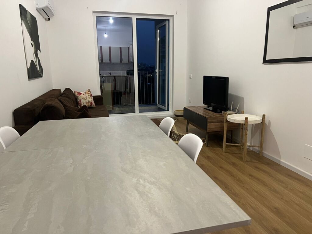 Shitet Apartamenti 1+1 , Fresk Kompleksi Oxa 95.000.000 te vjetra  