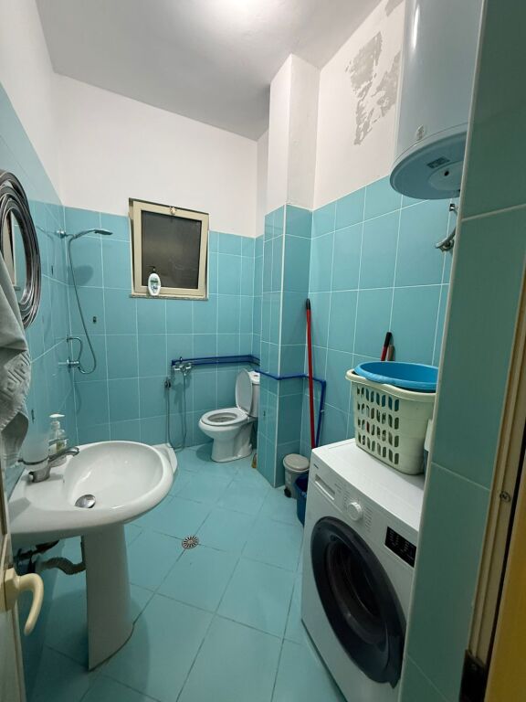 🏡 Jepet me qera garsoniere në Stacionin e Parë të Plazhit, Durrës