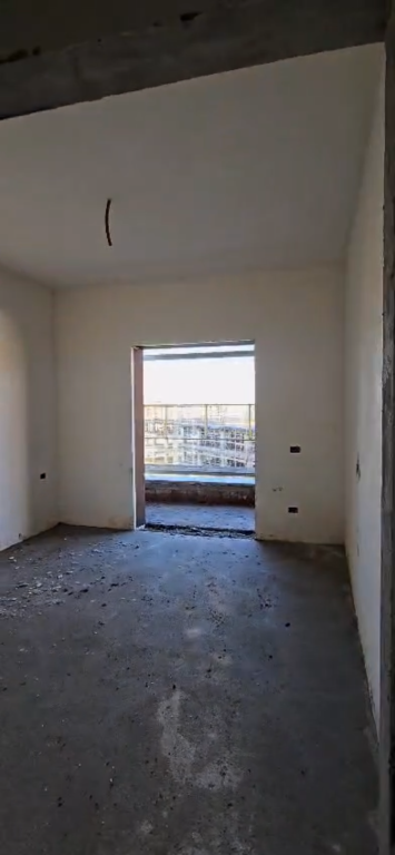 Occasione! Appartamento 3+1 in vendita Paskuqan Scuola Lidhja e Prizenit!
