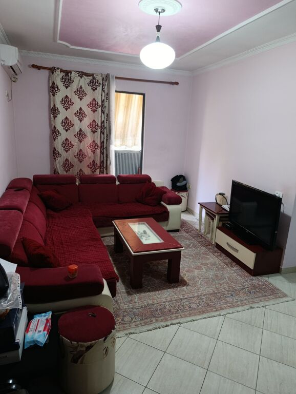 Sale | Apartament 1 + 1 | Rruga 5 Maji | 120000 €