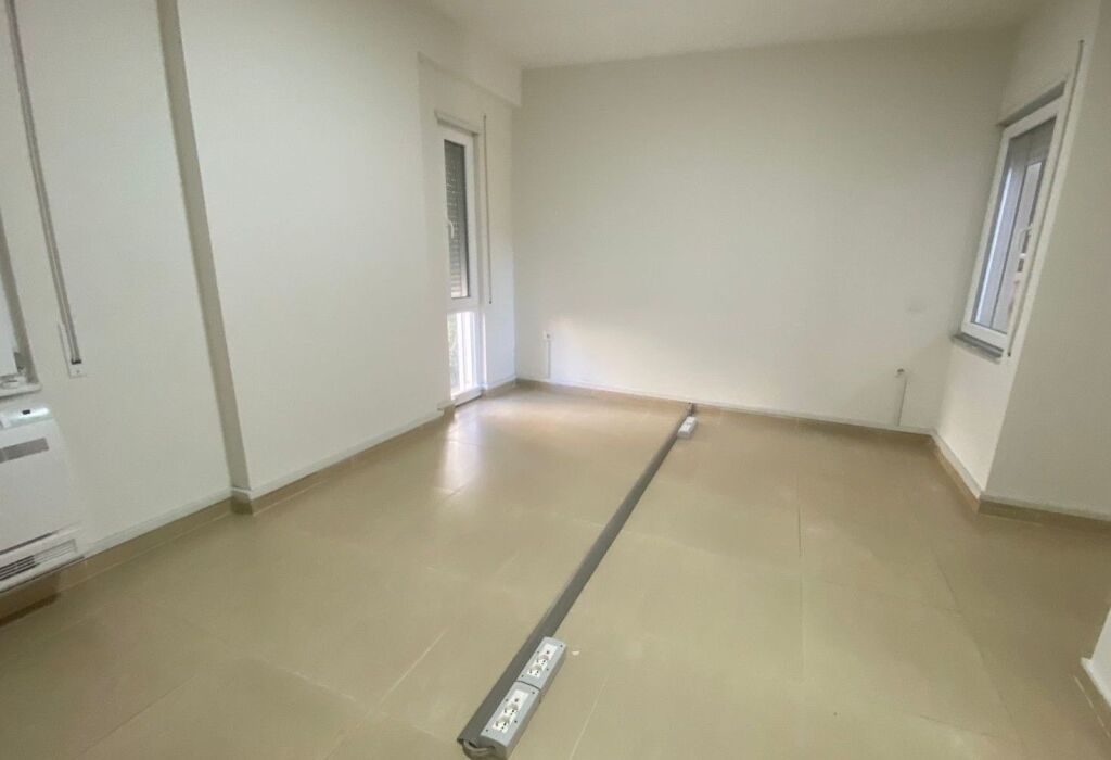 📌 Jepet me Qira Zyrë 2+1 – Rruga e Kosovarëve