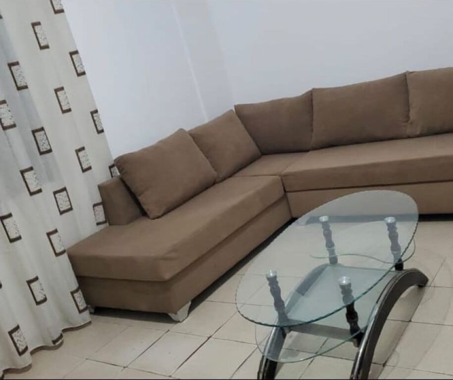 APARTAMENT 1+1. 37000 LEKE.ISH PARKU I AUTOBUZAVE