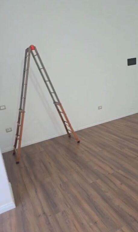 Business premises 50m² for rent at Rrugica e Nela 5, Astir.