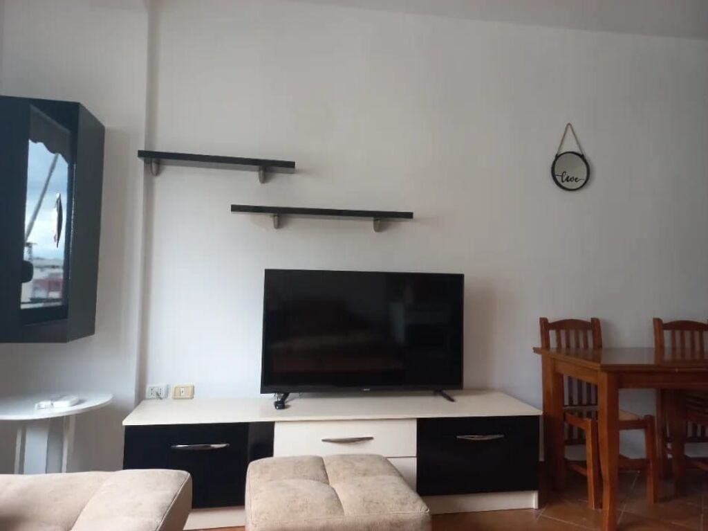Apartament 1+1 per qera ne Astir !