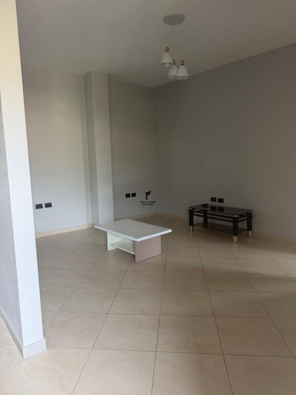 APARTAMENT ME QERA 1+1 KINOSTUDIO 55.000 LEKE FH-75282