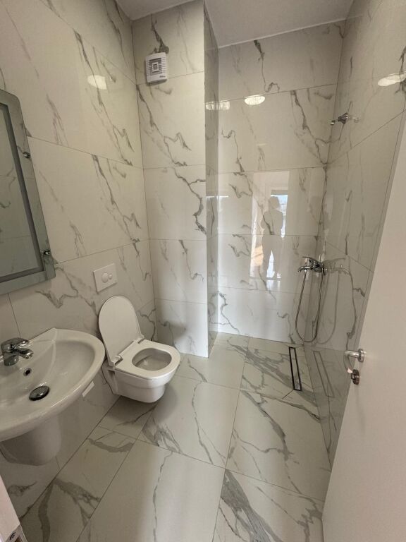 Apartament me qera , xhamllik