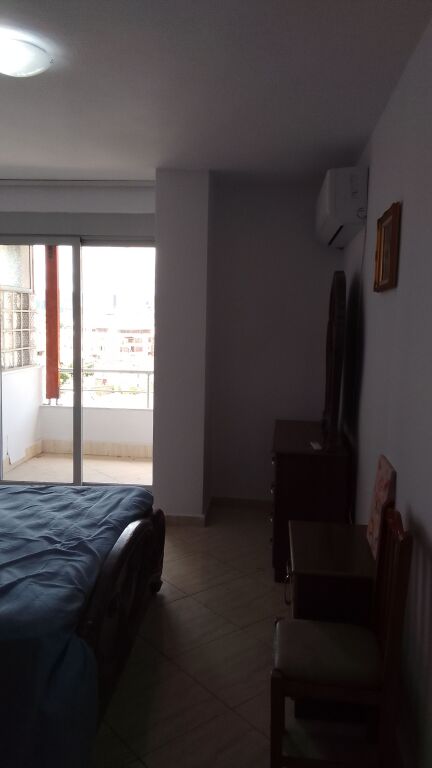 Apartment me qera, 2+1 tek Xhamlliku