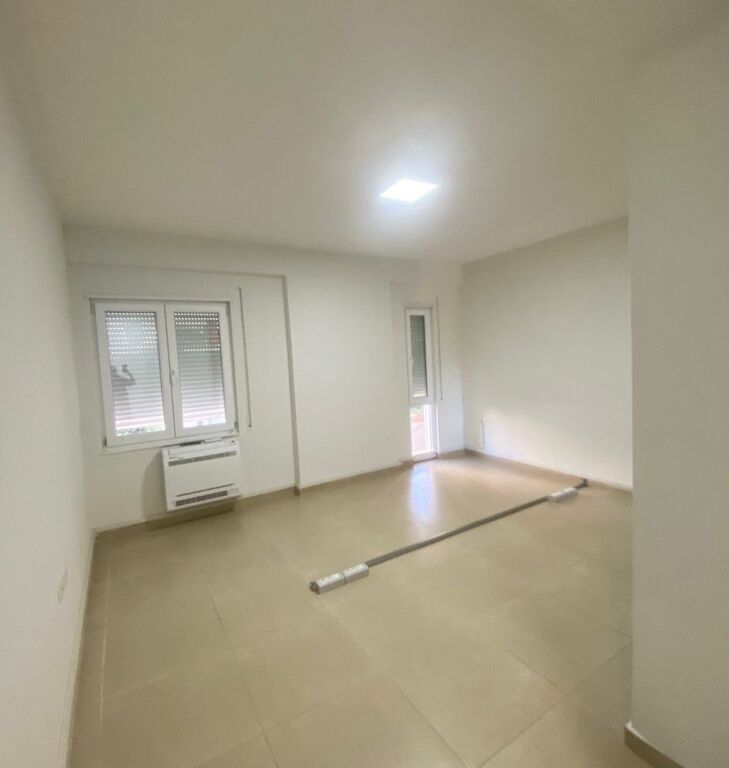📌 Jepet me Qira Zyrë 2+1 – Rruga e Kosovarëve